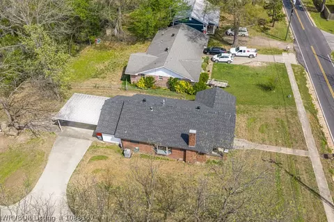 View/Area - 310 Denver St, Greenwood, AR 72936 photo 3 of 17