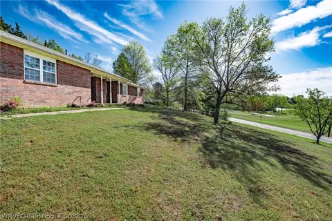 590 W Denver St, Greenwood, AR 72936