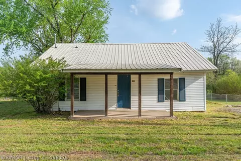 1208 Helberg Cir, Ozark, AR 72949