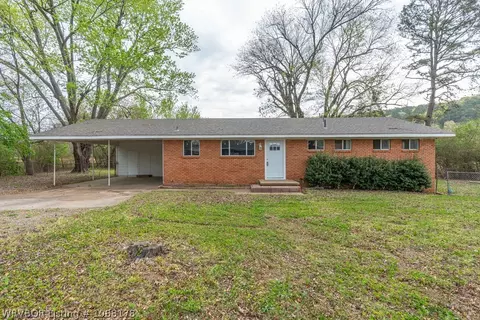 115 Cloos Dr, Ozark, AR 72949