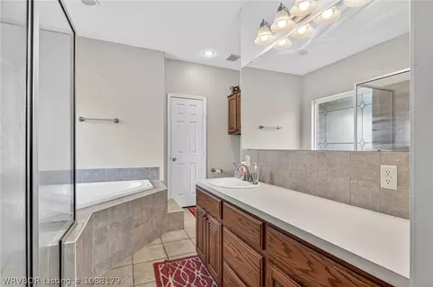 Bath - 2614 N 253 Hwy, Lavaca, AR 72941 photo 1 of 3
