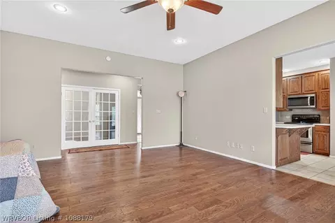 Living - 2614 N 253 Hwy, Lavaca, AR 72941 photo 4 of 4