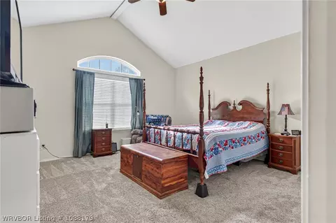 Bedroom - 2614 N 253 Hwy, Lavaca, AR 72941 photo 6 of 7