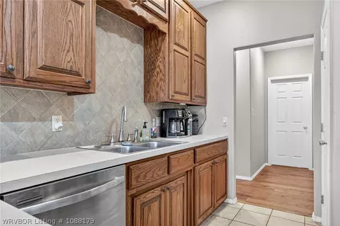 Entry Way - 2614 N 253 Hwy, Lavaca, AR 72941 photo 2 of 4