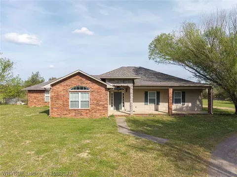 Exterior - 2614 N 253 Hwy, Lavaca, AR 72941 photo 3 of 12