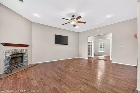 Living - 2614 N 253 Hwy, Lavaca, AR 72941 photo 1 of 4