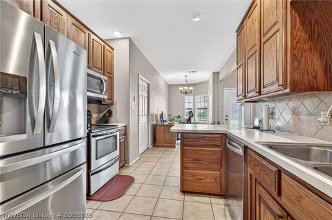 Kitchen - 2614 N 253 Hwy, Lavaca, AR 72941 photo 3 of 3