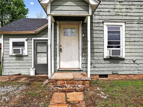 Exterior - 4509 Howell Ave, Fort Smith, AR 72904 photo 4 of 11