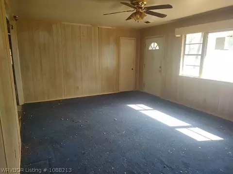 Living - 4712 S 31st St, Fort Smith, AR 72901 photo 2 of 2