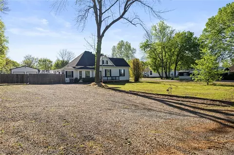 Other - 304 Choctaw St, Hackett, AR 72937 photo 2 of 14
