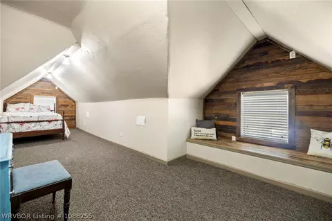 Bedroom - 304 Choctaw St, Hackett, AR 72937 photo 3 of 7