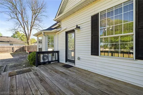 Exterior - 304 Choctaw St, Hackett, AR 72937 photo 5 of 14