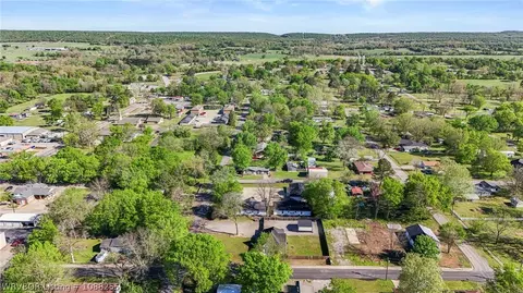 View/Area - 304 Choctaw St, Hackett, AR 72937 photo 3 of 6