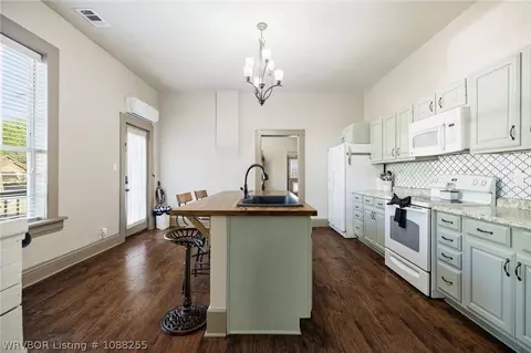 Kitchen - 304 Choctaw St, Hackett, AR 72937 photo 1 of 4