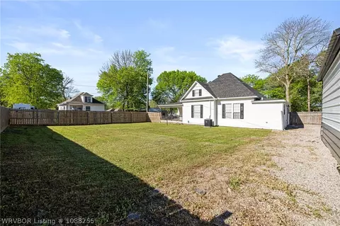 Exterior - 304 Choctaw St, Hackett, AR 72937 photo 12 of 14