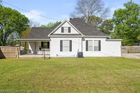 Exterior - 304 Choctaw St, Hackett, AR 72937 photo 13 of 14