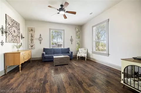 Living - 304 Choctaw St, Hackett, AR 72937 photo 1 of 1
