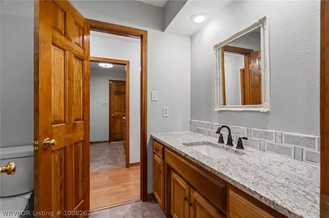 Bath - 2300 Brigadoon Dr, Fort Smith, AR 72908 photo 2 of 3