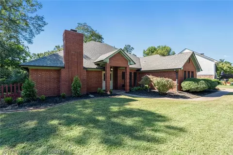 2300 Brigadoon Dr, Fort Smith, AR 72908