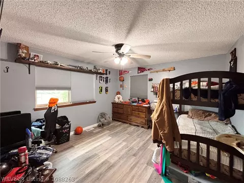 Bedroom - 8811 Sebastian Ct, Hackett, AR 72937 photo 1 of 12