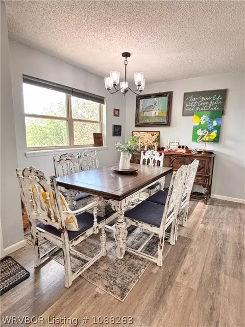 Dining - 8811 Sebastian Ct, Hackett, AR 72937 photo 1 of 4