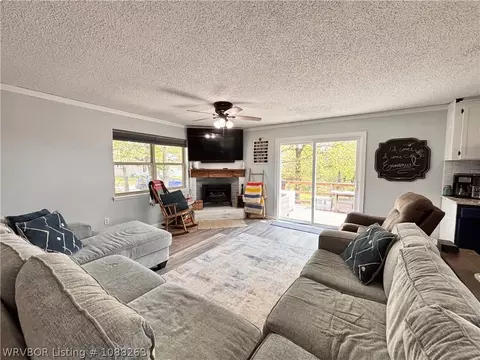 Living - 8811 Sebastian Ct, Hackett, AR 72937 photo 1 of 10