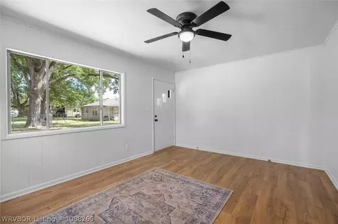 206 N Vine St, Paris, AR 72855 photo 7