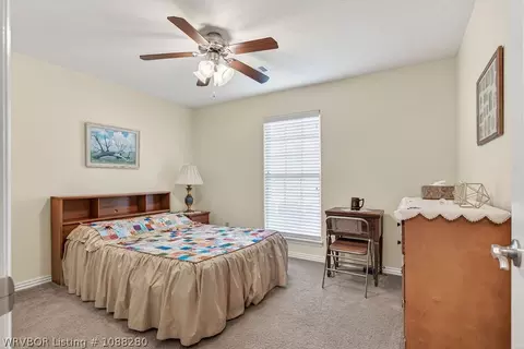 Bedroom - 8009 Bridgewood Ln, Fort Smith, AR 72916 photo 4 of 7