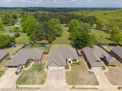 View/Area - 8009 Bridgewood Ln, Fort Smith, AR 72916 photo 1 of 2