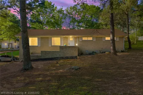 101 W El Paso St, Greenwood, AR 72936