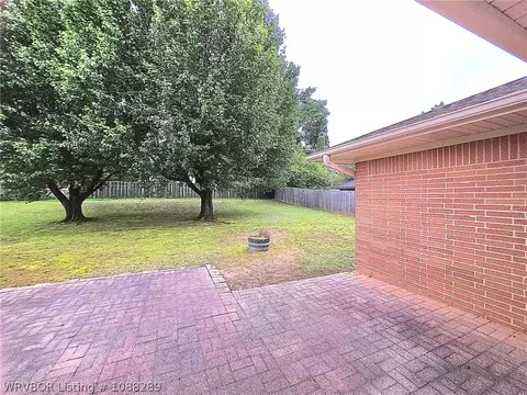 Exterior - 7800 Dover Cir, Fort Smith, AR 72903 photo 8 of 8