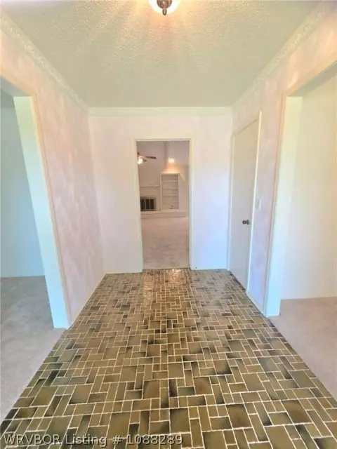 Entry Way - 7800 Dover Cir, Fort Smith, AR 72903 photo 1 of 2