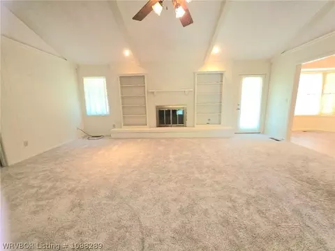 Living - 7800 Dover Cir, Fort Smith, AR 72903 photo 3 of 6