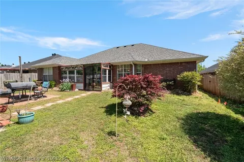 Exterior - 7512 Red Pine Dr, Fort Smith, AR 72916 photo 5 of 6