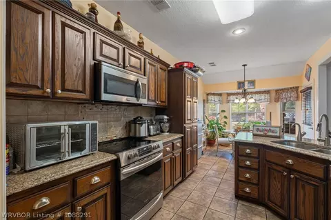 Kitchen - 7512 Red Pine Dr, Fort Smith, AR 72916 photo 1 of 2