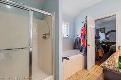 Bath - 7512 Red Pine Dr, Fort Smith, AR 72916 photo 2 of 3