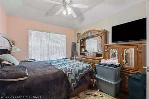 Bedroom - 7512 Red Pine Dr, Fort Smith, AR 72916 photo 5 of 5