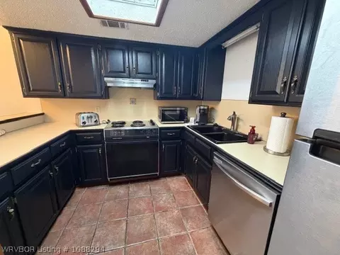 Kitchen - 3201 S O St #22, Fort Smith, AR 72903 photo 1 of 1