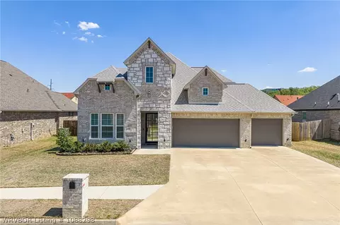 6911 Forest Canyon Dr, Fort Smith, AR 72916