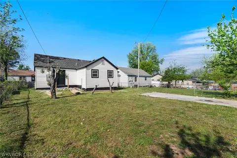 Exterior - 3605 Wilma Ave, Fort Smith, AR 72904 photo 4 of 6