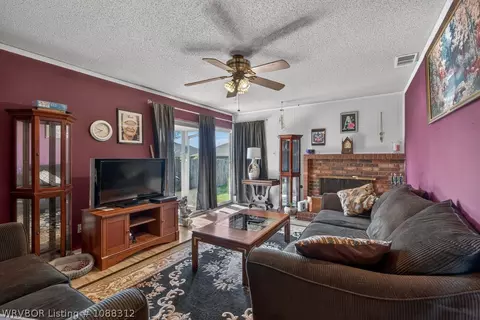 Living - 9100 Gary St, Fort Smith, AR 72903 photo 3 of 3
