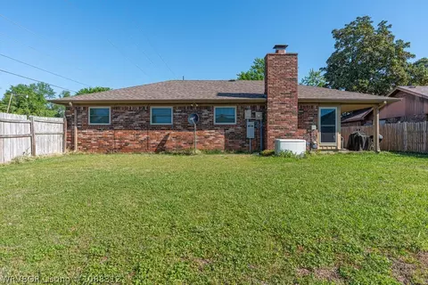 Exterior - 9100 Gary St, Fort Smith, AR 72903 photo 5 of 7