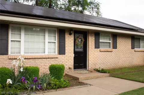 Exterior - 7723 Colony Ln, Fort Smith, AR 72908 photo 2 of 3