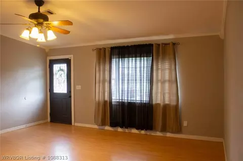 Living - 7723 Colony Ln, Fort Smith, AR 72908 photo 1 of 2