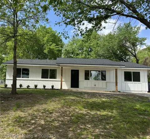 8218 Colony Ln, Fort Smith, AR 72908