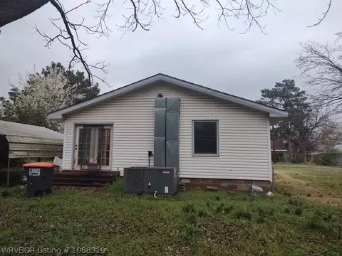 809 W Gibson St, Ozark, AR 72949 photo 7