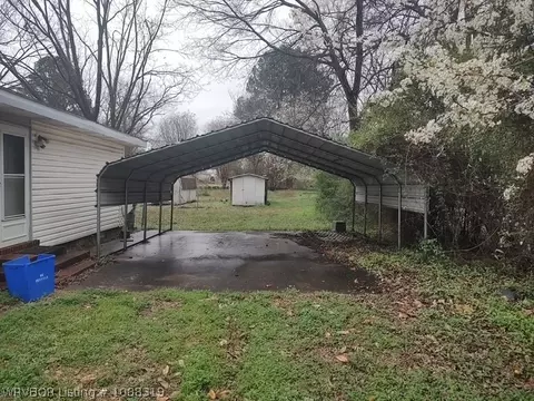 809 W Gibson St, Ozark, AR 72949 photo 10