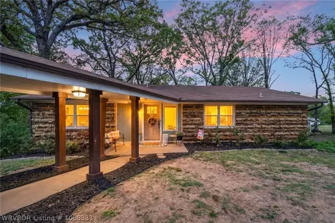 316 Bronzewood Ln, Van Buren, AR 72956