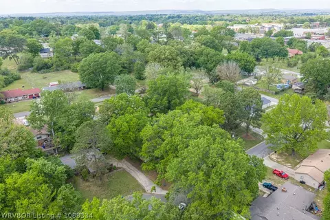View/Area - 215 N 57th St, Fort Smith, AR 72903 photo 4 of 5