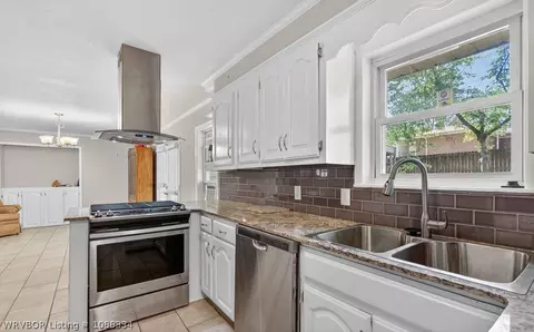 Kitchen - 215 N 57th St, Fort Smith, AR 72903 photo 2 of 2